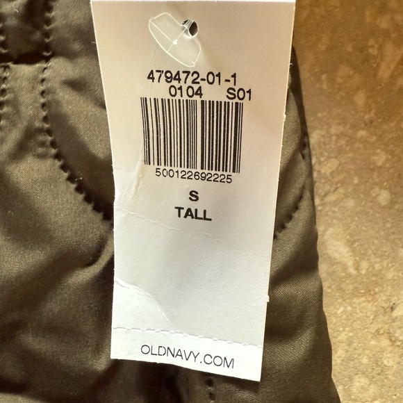 NWT - Old Navy Quilted Barn Jacket - Picture 6 of 7